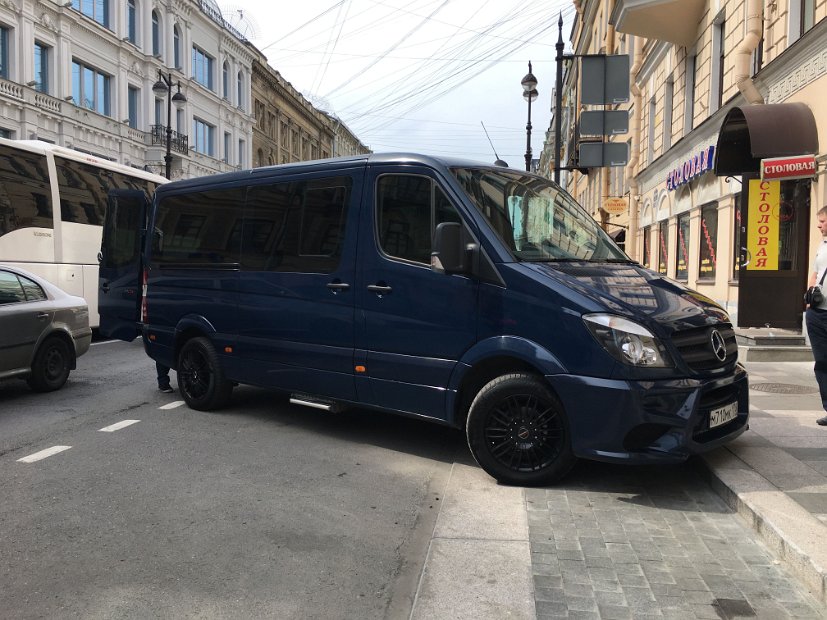 Fiodor nous y attend.