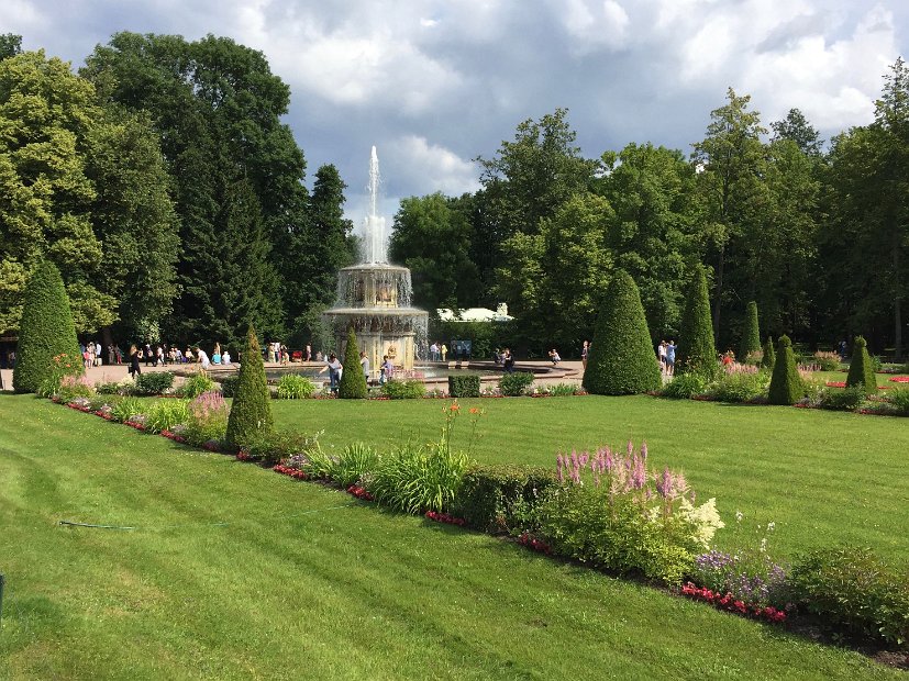 Toujours côté est :