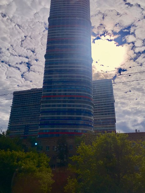 Mira Prospekt : nous sommes au-delà de la troisième ceinture de la ville.