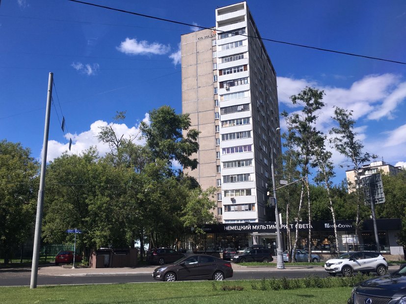 Yaroslavkoye shosse, banlieue de Moscou : nous reprenons la direction du centre ville.