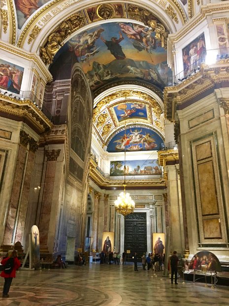 Vue d'ensemble de la Cathédrale : sa construction dura près de 40 ans (1819 – 1858)
