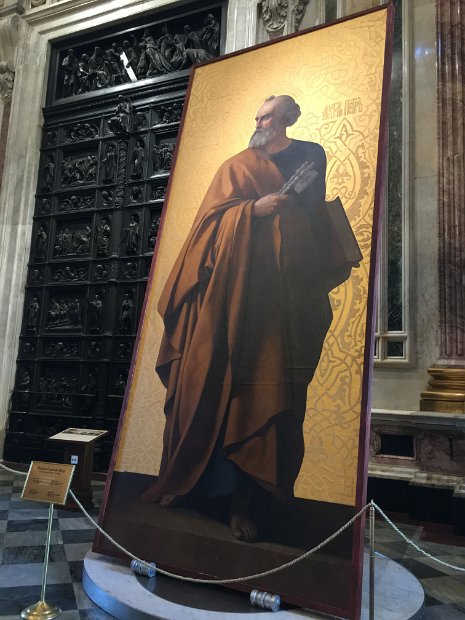 Près de 600 peintures, sculptures et mosaïques créées par des artistes russes les plus importants, dont Karl Brioullov et Fiodor Brouni décorent la cathédrale.  Ici, l'icône de Saint-Pierre (huile sur toile 1847)