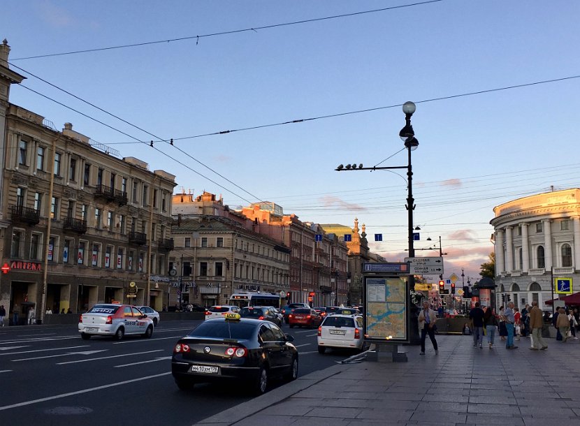Nous voici sur Nevsky prospekt : l'avenue Nevsky